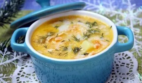Уха с сыром плавленным и красной рыбой