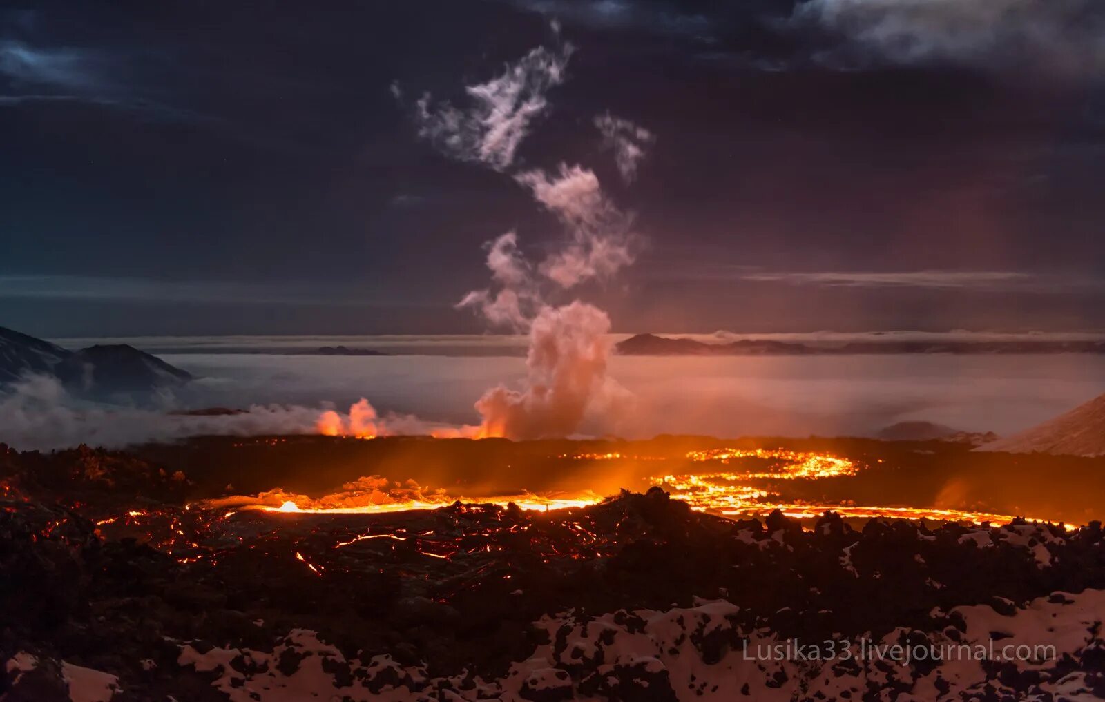 Вулкан 1000 рублей. Volcano Eruption Kamchatka. Извержение Толбачика 1976 900 точка.