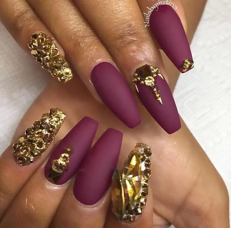 Бордово золотой дизайн ногтей 2017 karácsonyának fénypontja lesz ez az ünnepi manikűr Ripost Burgundy nails,