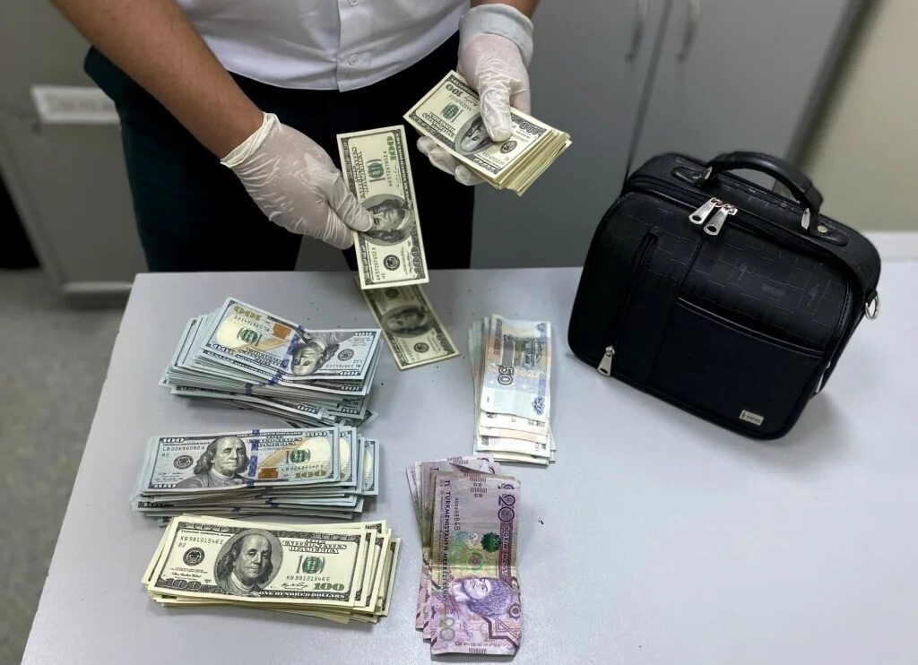 Вывоз денег за рубеж