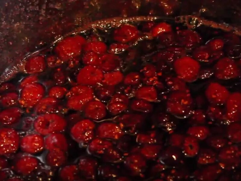 Рецепты из тибетской малины на зиму. Варенье из замороженной малины. варенье из тибетской малины. варенье из замороженной клубники без варки. густое малиновое варенье.