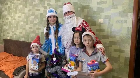 Новогодние подарки многодетным семьям