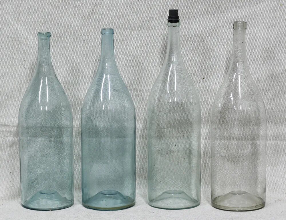 Брага из березового сока. Можно ли хранить самогон в пластиковых бутылках. Бутыль полиэтиленовый 10 литров. Хранение самогона. Погреб с самогоном.