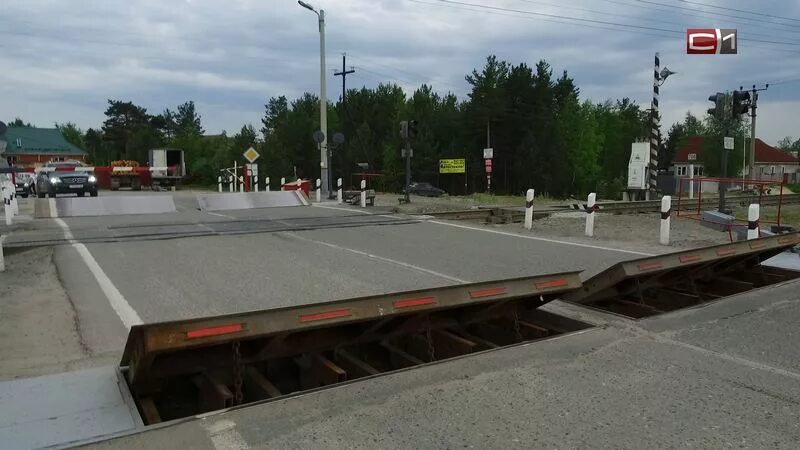 УЗП ЖД переезда. Устройство заграждения переездов УЗП. Устройство заграждения железнодорожного переезда УЗП. Железнодорожная плита УЗП.