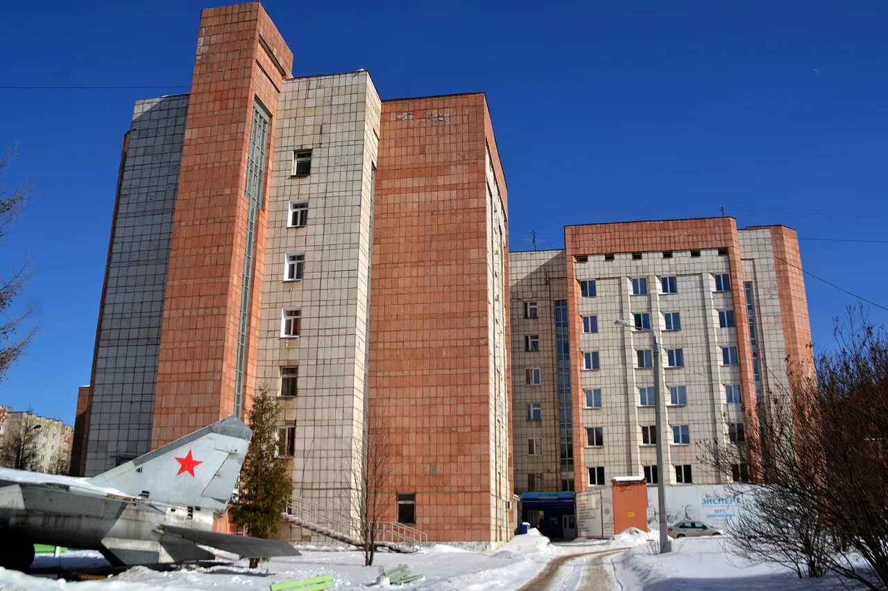 Пермский госпиталь ветеранов. Пермский краевой клинический госпиталь для ветеранов войн. Улица Подлесная Пермь 6. Подлесная 6 Пермь госпиталь для ветеранов.