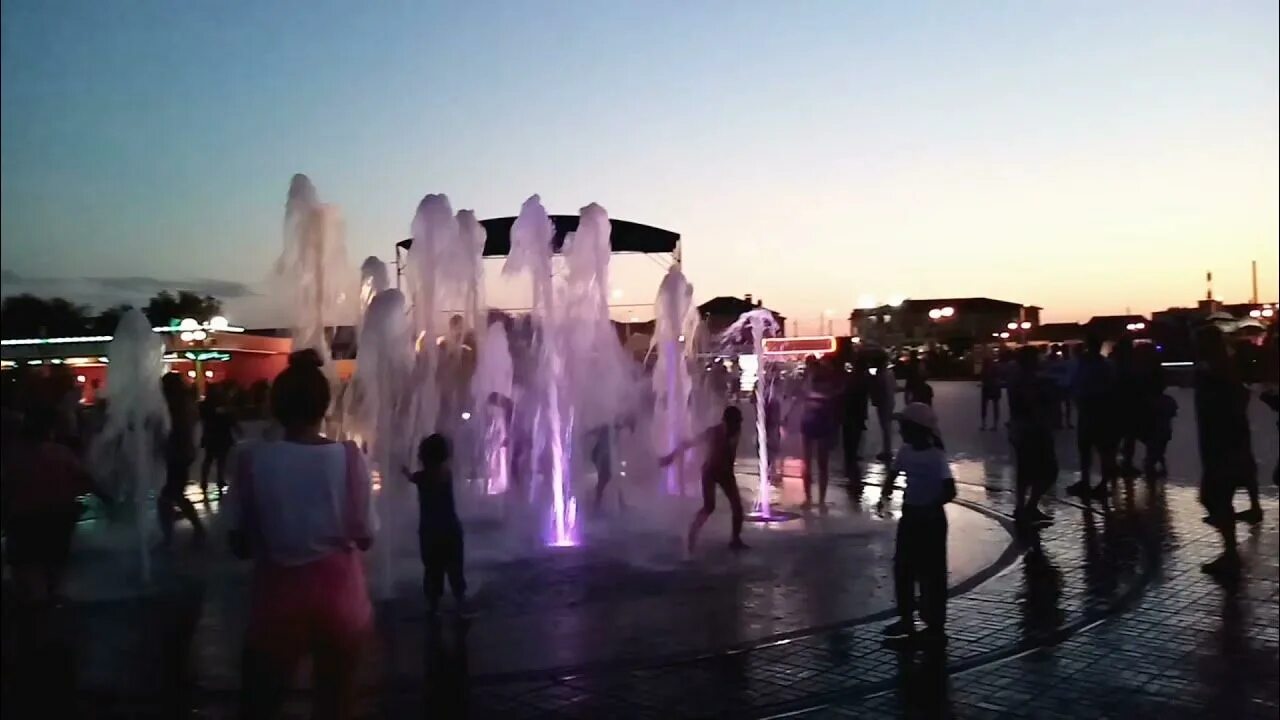 Куда сходить в соль илецке кроме озер. Соль илецк парк персиянова. соль-илецк парк персиянова 2025. соль-илецк парк аттракционов 2025. парк аттракционов соль илецк персиянова.