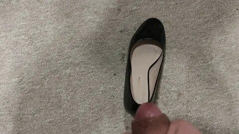 Slideshow inshoe bug crush.