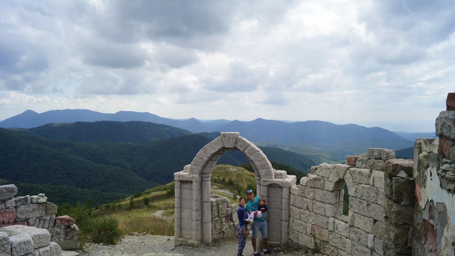 кабардинка грозовые ворота