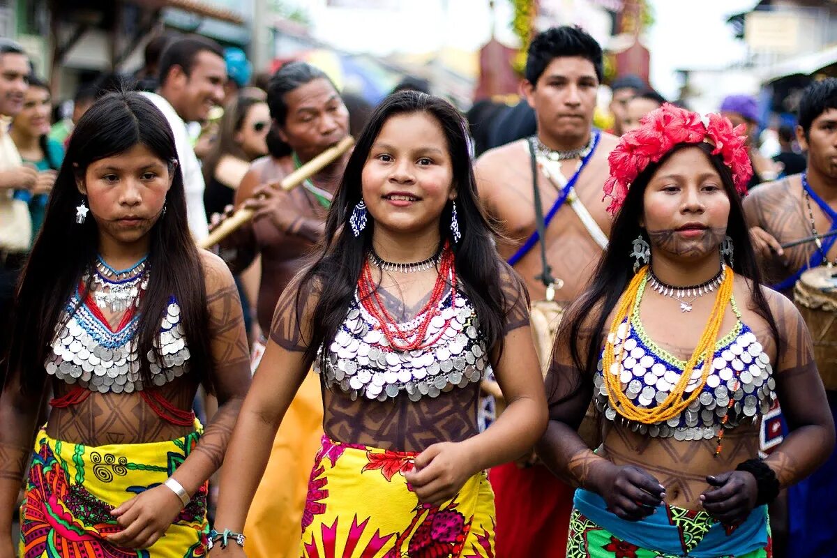 Один из коренных народов сша. Араваки индейцы Колумбии. Embera-Wounaan. Племя Embera. Индейцы панамы.