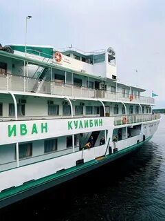 С борта теплохода подслушано