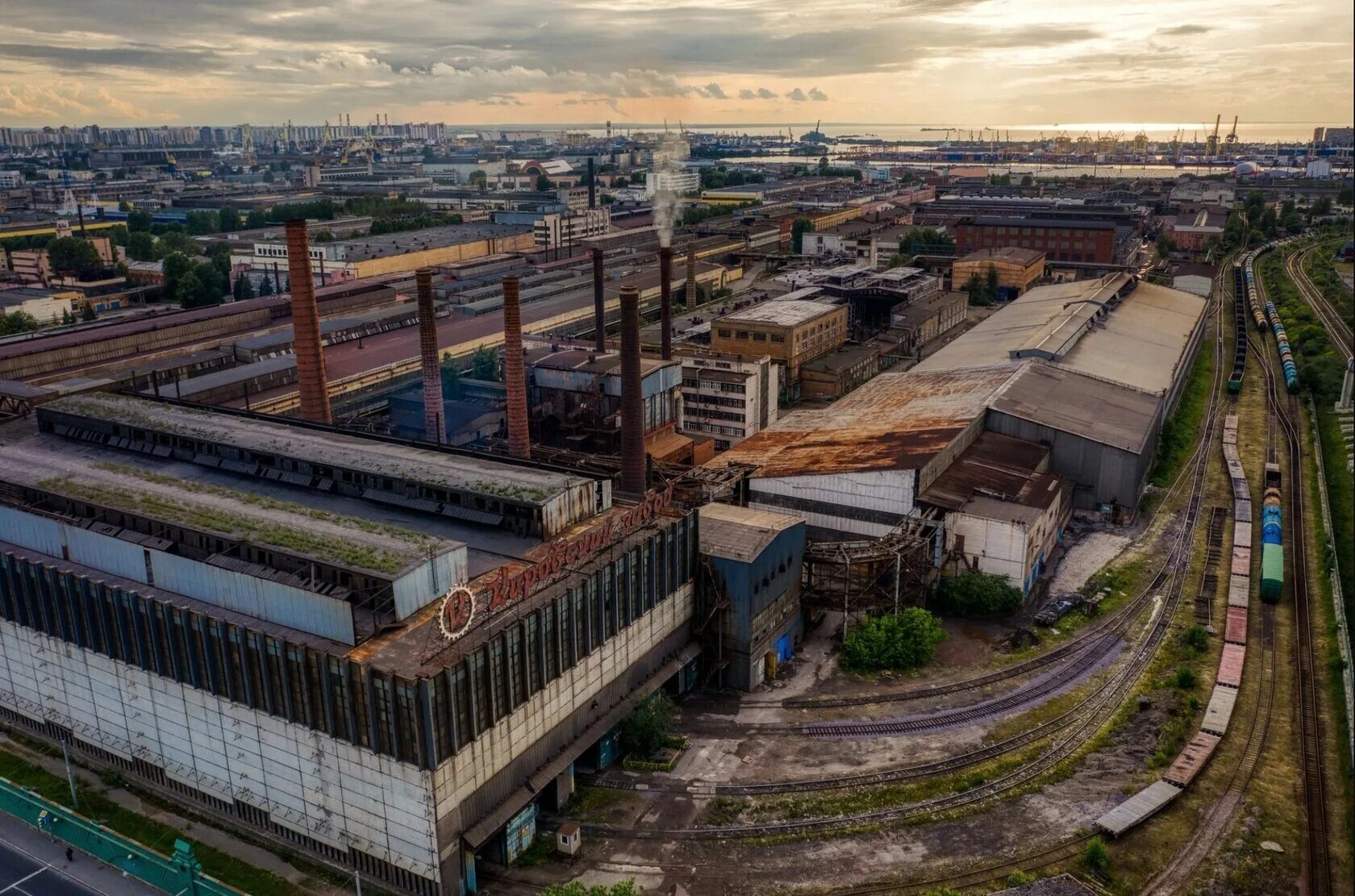 Самые промышленные города россии. Кировский завод Санкт-Петербург. Кировский завод СПБ. Территория Кировского завода в Санкт-Петербурге. Кировский завод в Петербурге сейчас.