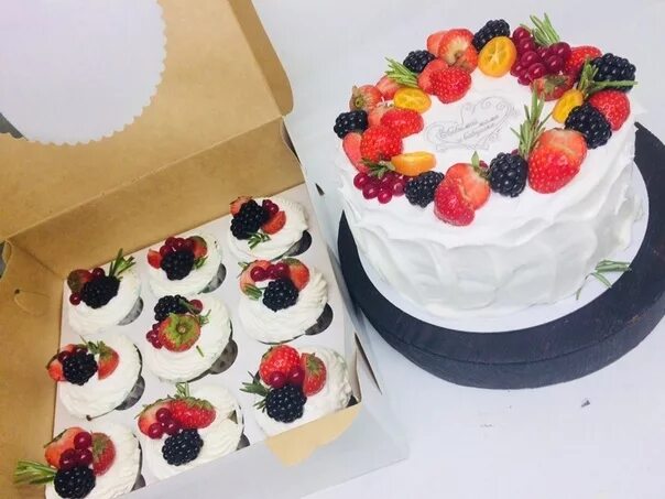 ивушка киров торты. хлынов заказ тортов. хлынов торты. ресторан хлынов киров торты на заказ каталог. хлынов торты.