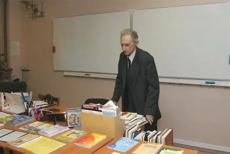 Методист л. В. Человек методист. Профессия методист. Методист л.