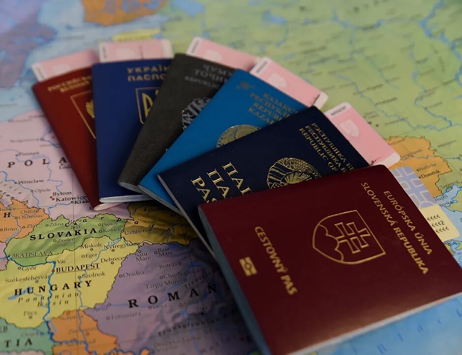 Пример заполнения уведомления о втором гражданстве. Уведомление о наличии второго гражданства у гражданина рф бланк. Бланка уведомления о 2 гражданстве образец. Извещение о получении гражданства. Вид на жительство в другом государстве.