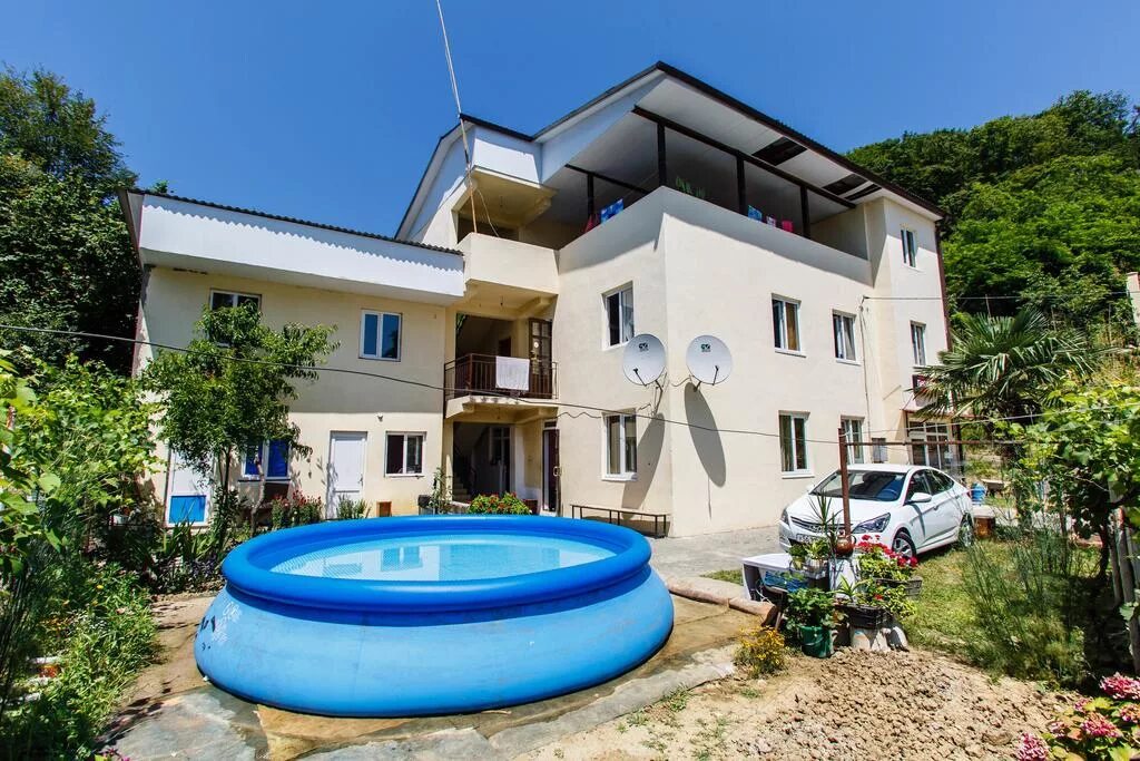 Сочи хосташосейная улица 5п. Хоста, ул. Сочи дом в хосте. Хоста в доме. Торнау отель хоста.