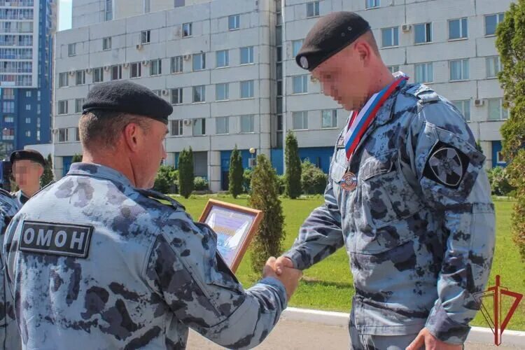 Омоновцы москвы. Омон на транспорте. Омон на карте москвы. Омон на карте москвы. Омон строгино.