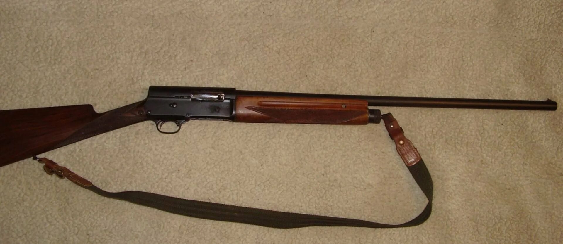 Browning auto-5. Ружьё 12 калибра Браунинг авто 5. Browning auto-5 дробовик. Браунинг авто 5 и мц21.