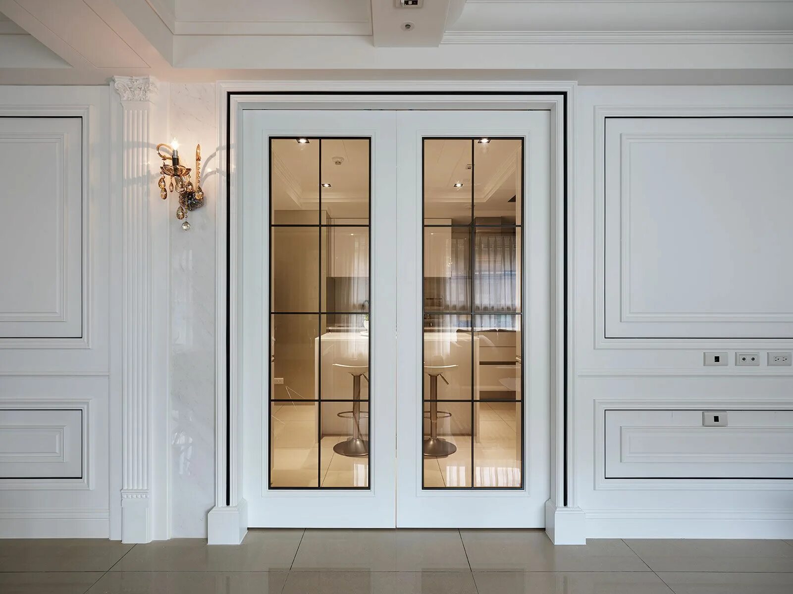 Сдвижные двери классика. Двери двустворчатые межкомнатные mr doors. раздвижные двери волховец. двери современная классика. раздвижные двери неоклассика.