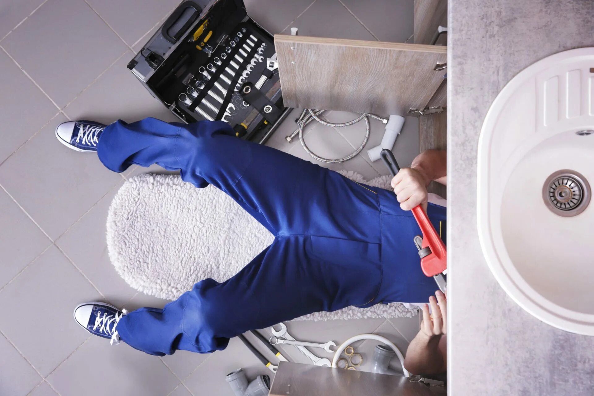 Группа сантехника. Сантехник. Баннер сантехника лаки краски фитинги. Рабочие инструменты картинки. Группа сантехника.