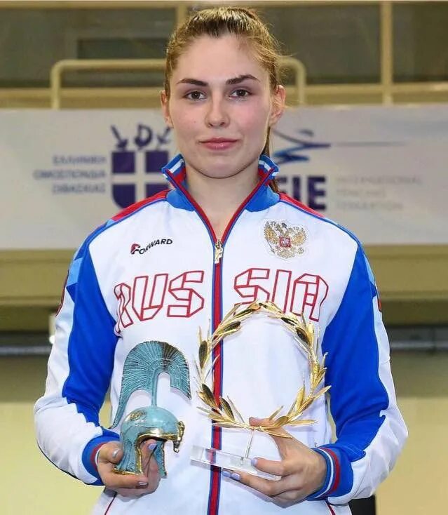 Софья позднякова российская фехтовальщица. София позднякова фехтование. Саблистка софья позднякова. Софии поздняковой. Софии поздняковой.