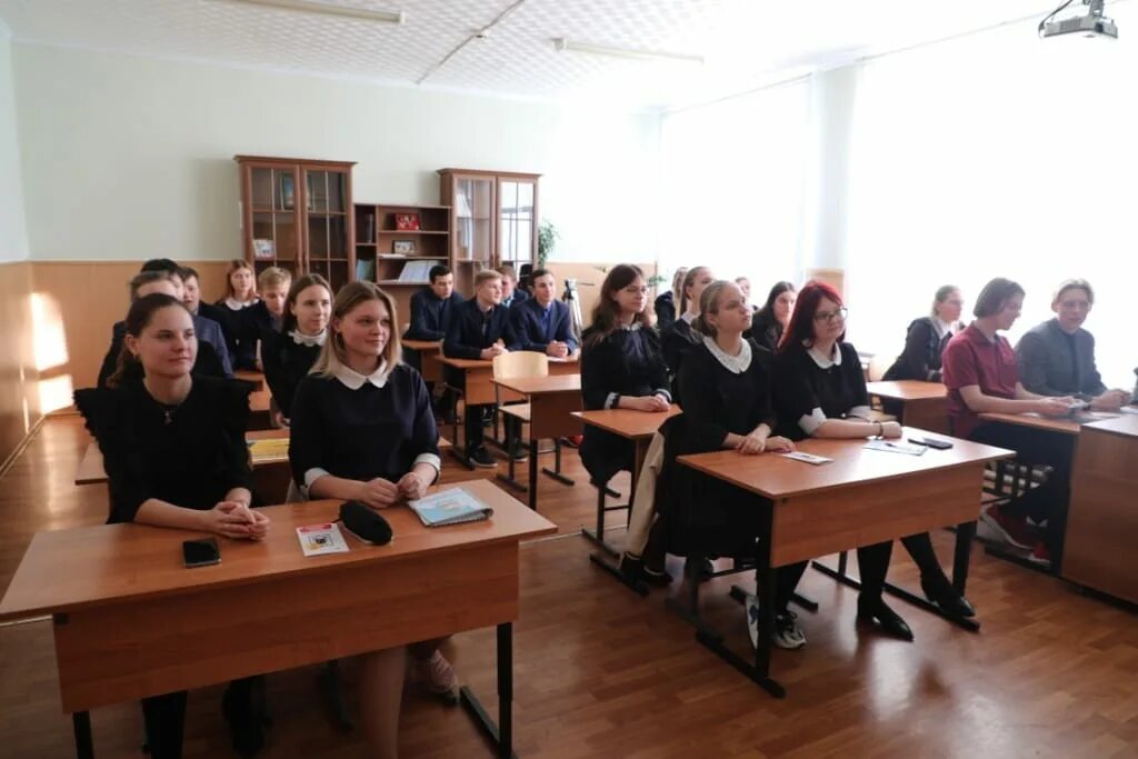 Сош 8 директор. Учителя 8 школы рузаевка. учителя в восьмой школе рузаевка. директор 8 школы рузаевка. школа 9 рузаевка.