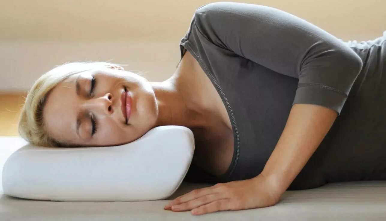 Подушка Сиссель ортопедическая. Ортопедическая подушка для шеи Сиссель. Подушка сон. Подушка для сна при остеохондрозе.