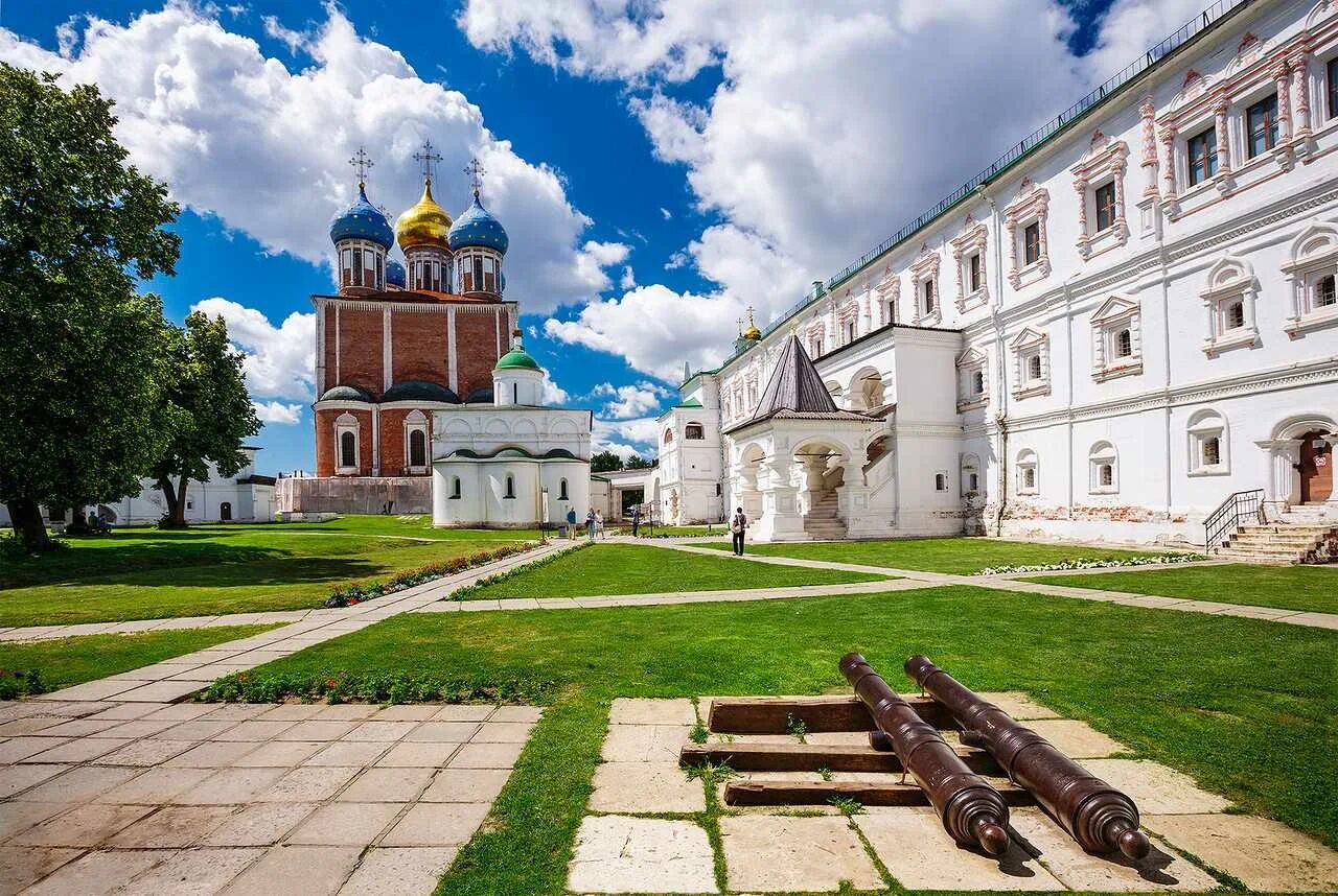 Рязанский Кремль Рязань. Кремль Рязань территория. Музей заповедник Кремль Рязань. Переяславль Рязанский Кремль. Рязанский кремль сайт