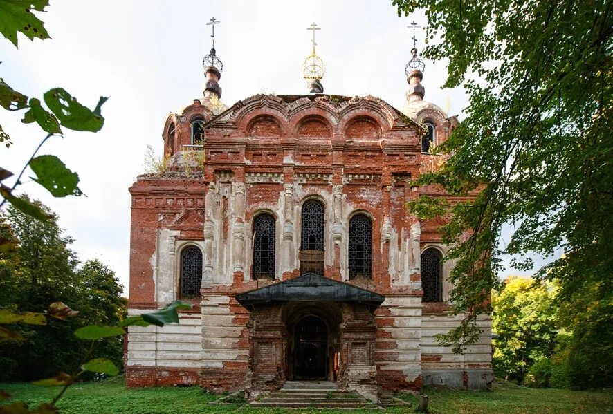Рдейский монастырь новгородская область. Рдейский заповедник монастырь. Новгородская область болото рдейское рдейский монастырь. Топи монастырь. Рдейский монастырь.