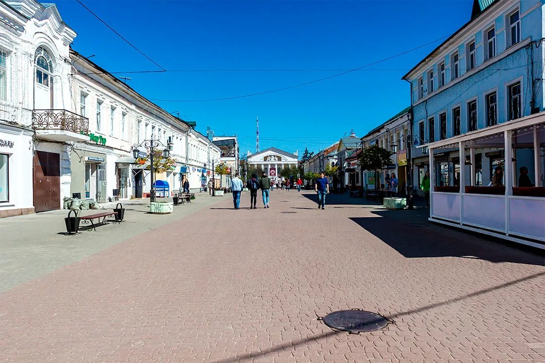 Численность города калуги. Калуга пешеходная улица Театральная. Калужский Арбат ул Театральная. Калужский Арбат в Калуге. Город Калуга улица Театральная.