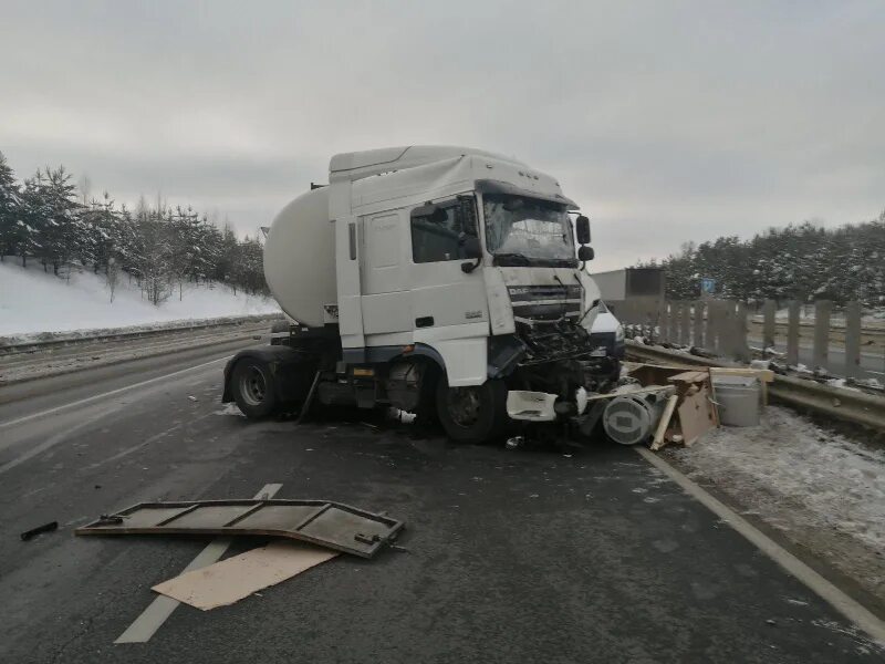 Новости дня 6 февраля. ДТП на трассе м7 во Владимирской области 2022. Трасса м7 происшествия. ДТП м7 август 2023 Владимирская область. Авария во Владимирской области Объездная.