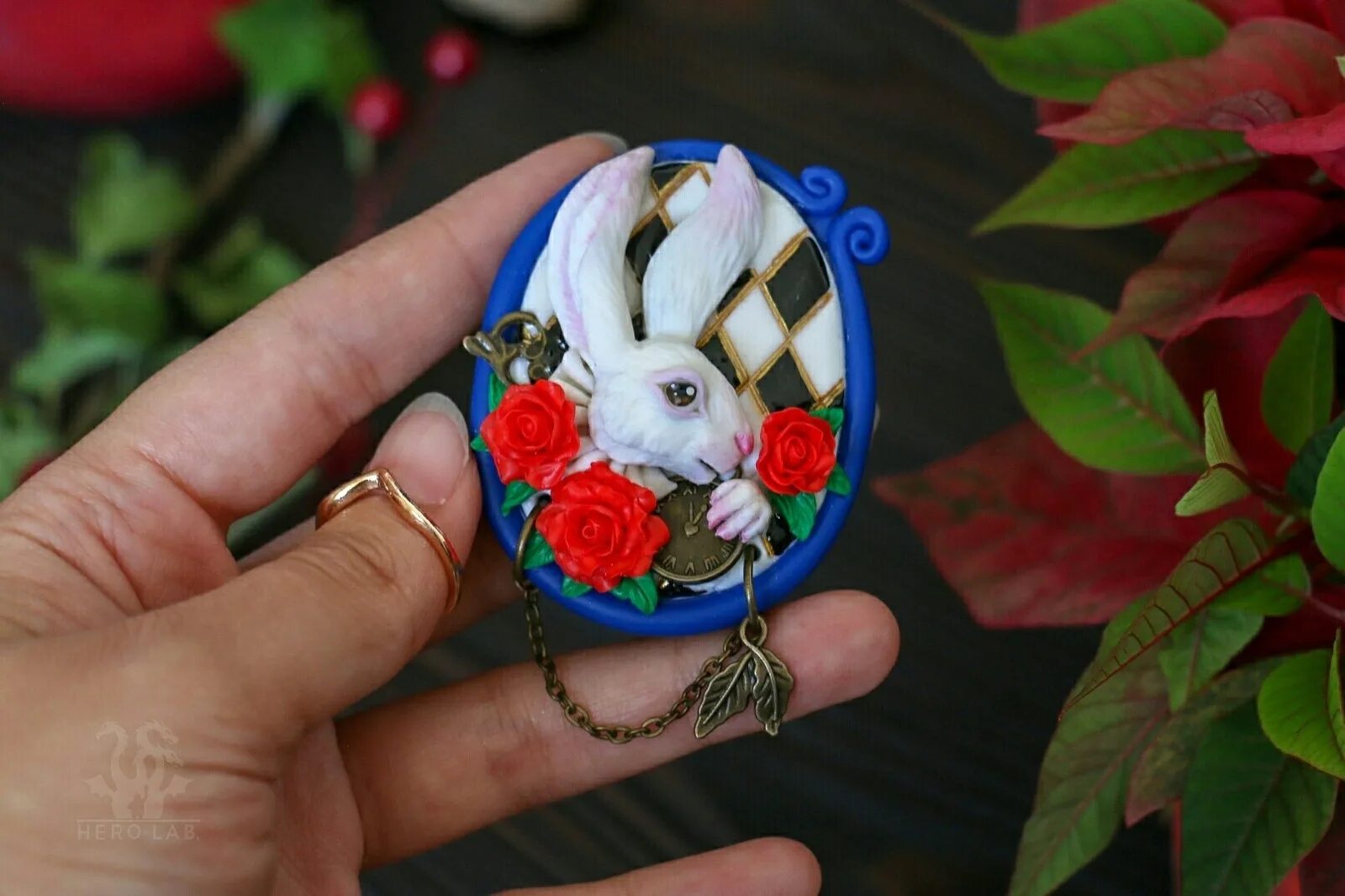 алиса делать поделки.