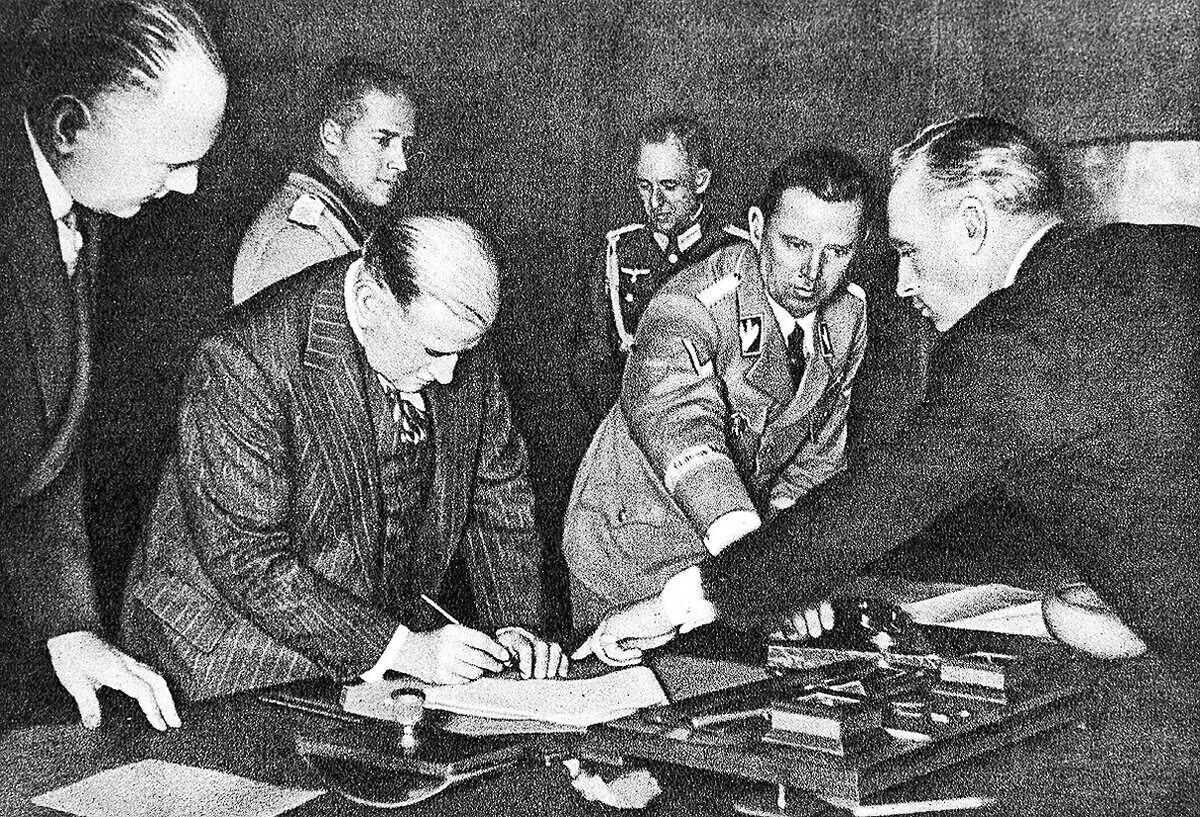 Мюнхенская конференция 1938 г. Подписание Мюнхенское соглашение 1938. Мюнхенский сговор 1938 Чемберлен. Конференция в Мюнхене 1938.