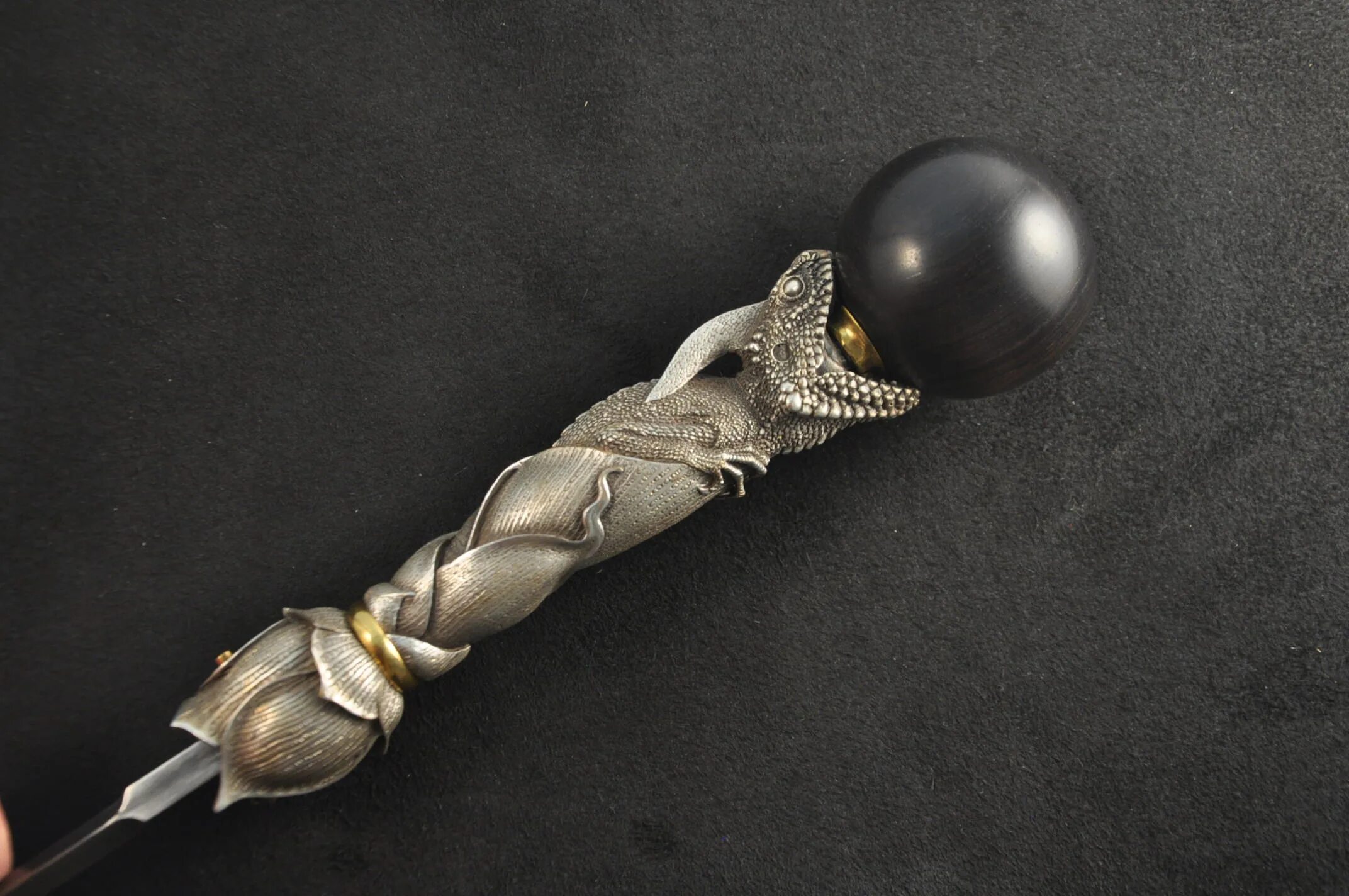 Со стилетом. Со стилетом. Стилет с кольцом. Со стилетом. Трость в виде орла.