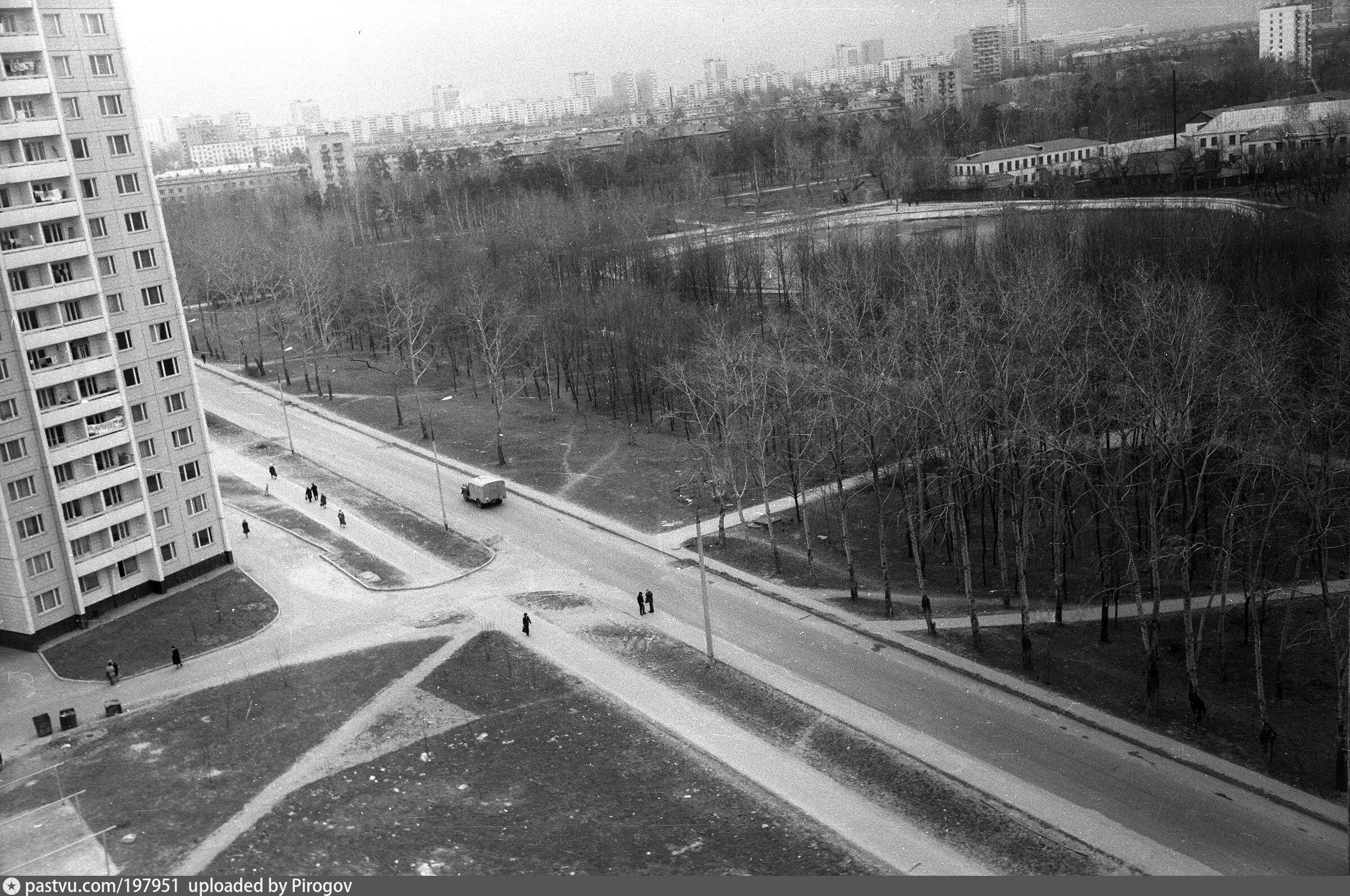 Город бабушкин москва. Лосинка Москва. Город Лосиноостровский Бабушкин. Лосиноостровский район Москвы. Лосиноостровская улица Москва.