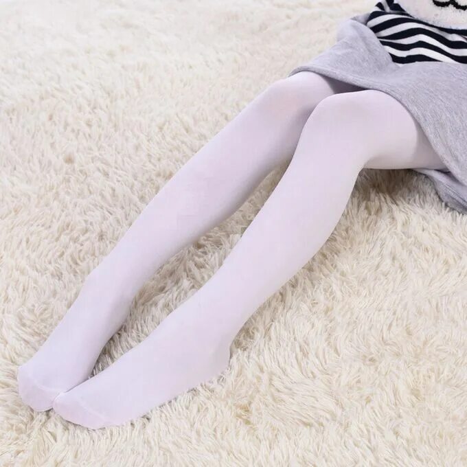 White tights. Детские капроновые колготки. Капроновые колготки в школу. Колготки детские капроновые белые. Тонкие белые колготки для девочки.