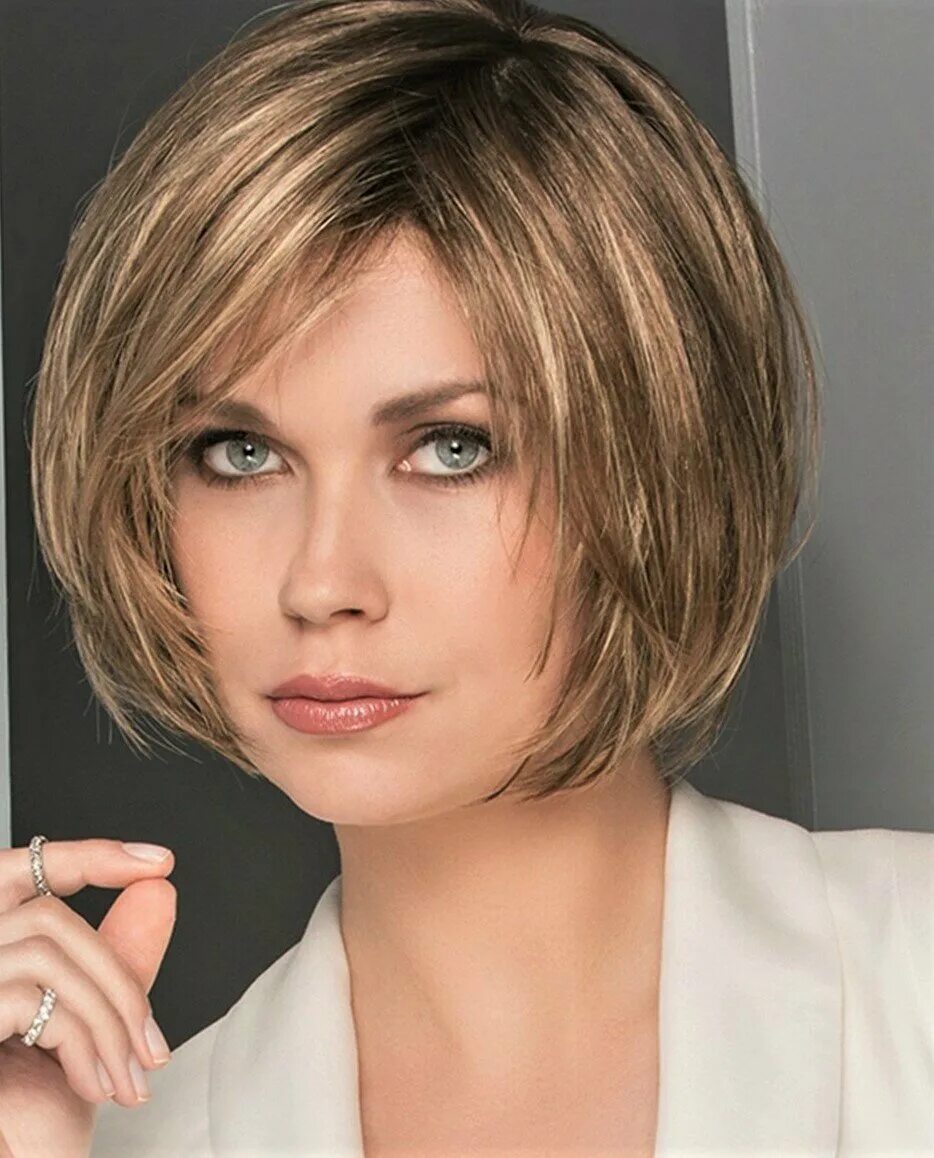 градуированное без челки на короткие. стрижка градуированный боб каре на средние волосы. градуированное без челки на короткие. стрижка градуированный боб каре на средние волосы. каре с градуировкой на короткие волосы тонкие.