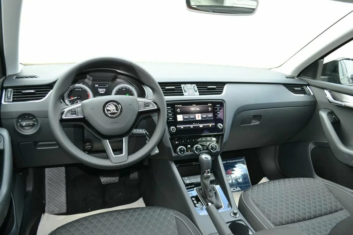 Skoda octavia a7 rs салон. Skoda octavia a7 комплектации. Skoda octavia a7 laurin klement. Skoda octavia rs 2021 салон. Skoda octavia a7 комплектации.