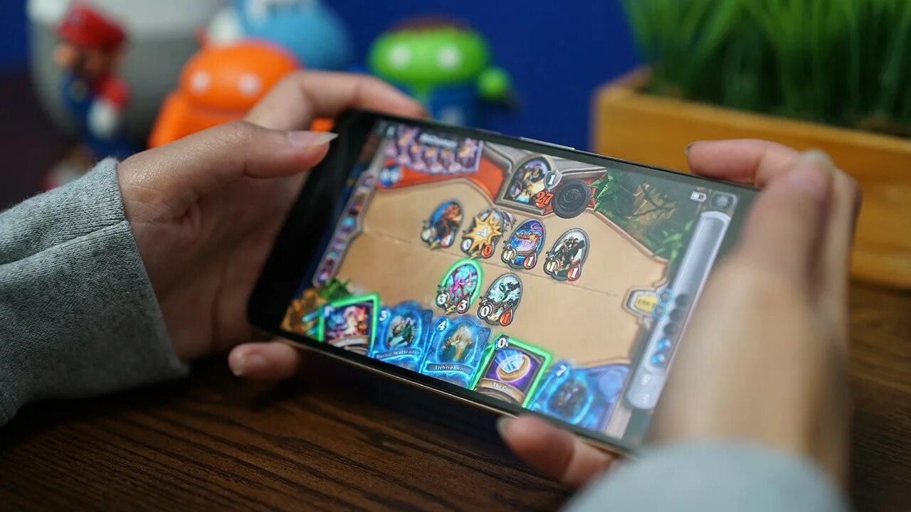 Отзывы мобильных игр. Мобильные игры. смартфон разработка игр. красивые мобильные игры. игры для мобильных устройств.