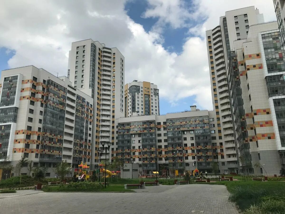 Среднерогатская 11. Среднерогатская улица санкт-петербург. Среднерогатская 13 к1. Среднерогатская 11. Спб среднерогатская 20.