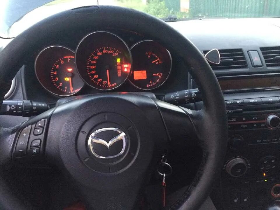 Mazda 3 2012 салон. Панель мазда 3 бк. Мазда 3 2009 торпеда. Мазда 3 панель управления. Мазда 3 bl салон.
