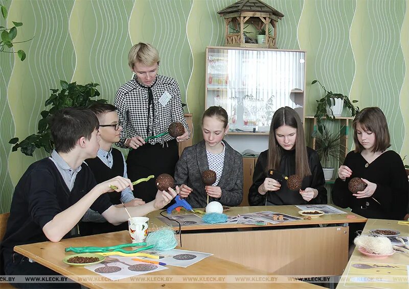 Курсы клецк. Фото композиции учеников. мама клецкого. новости клецка и клецкого района.