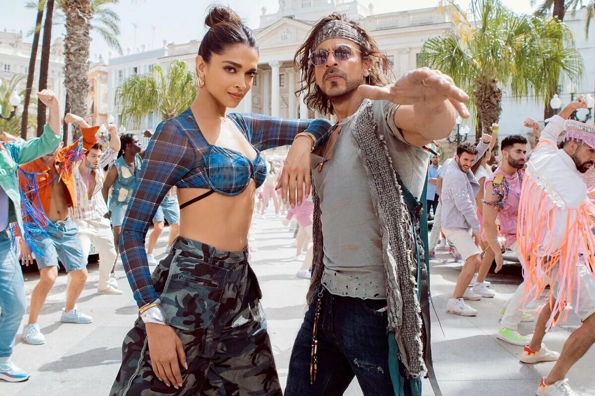 Индийский синематограф. Индийский рур»; болливуд. Рам чаран и амала паул. Новинки индии. Девушка мечты фильм 1977.