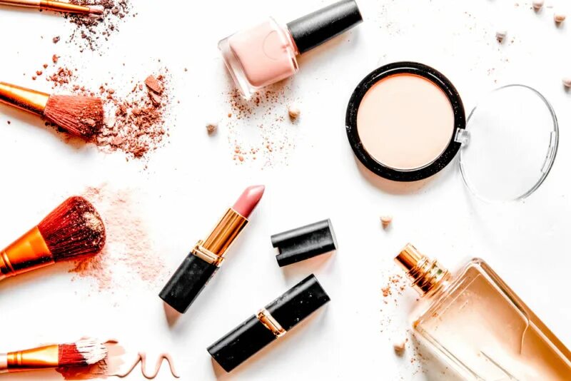 Презентация на тему косметика. Декоративная косметика презентация. История происхождения косметики. Декоративная косметика презентация. Тип весны.