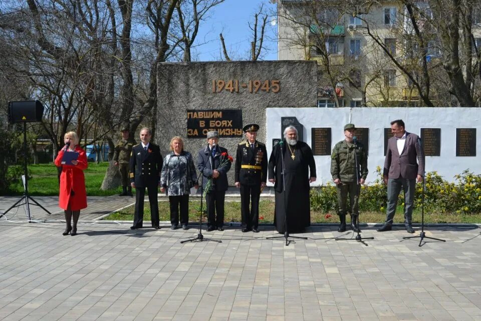 Кача новости сегодня. Пляж кача севастополь. Кача новости сегодня. Горит кача домов. Поселок кача.