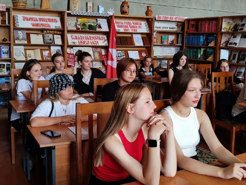 наука среди молодежи. вакансии в зеленограде. подростки наука.