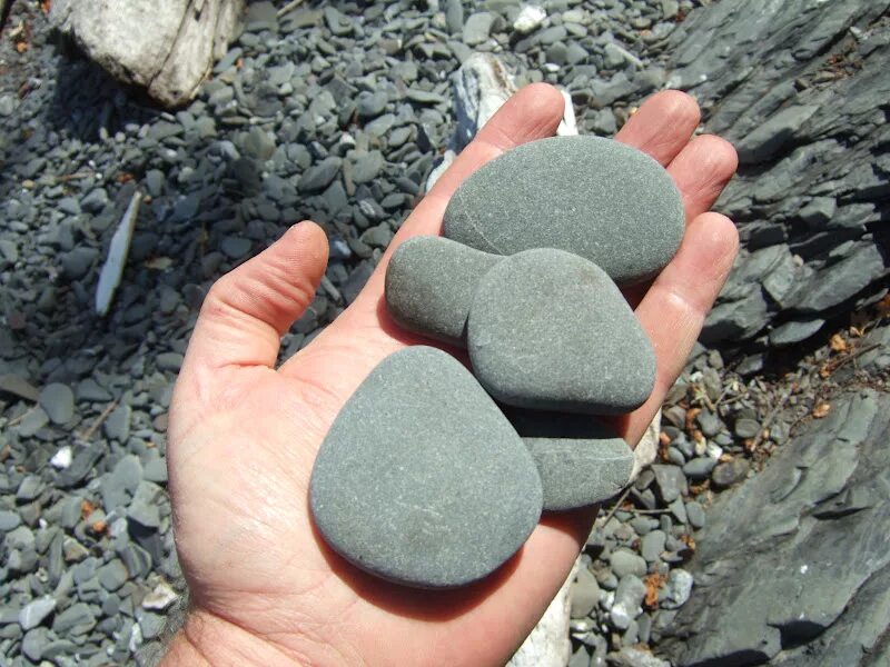 Skipping stones. Стоун-скипинг. Камень блинчик. Блины из камней. Камни идеальной формы 10тон.