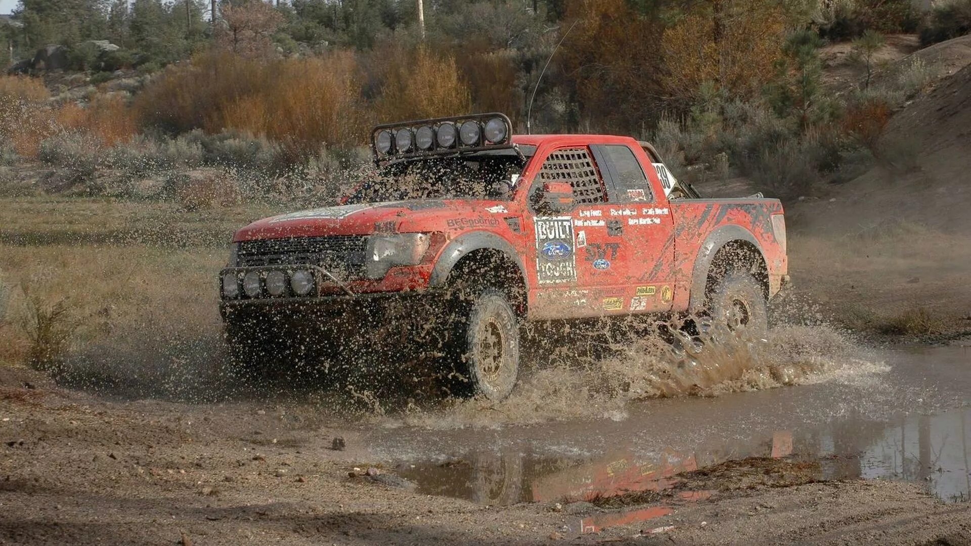 Ford f-150 svt raptor. Ford raptor 2019. Форд ф150 раптор. Форд 150 раптор. Форд 150 раптор по бездорожью.