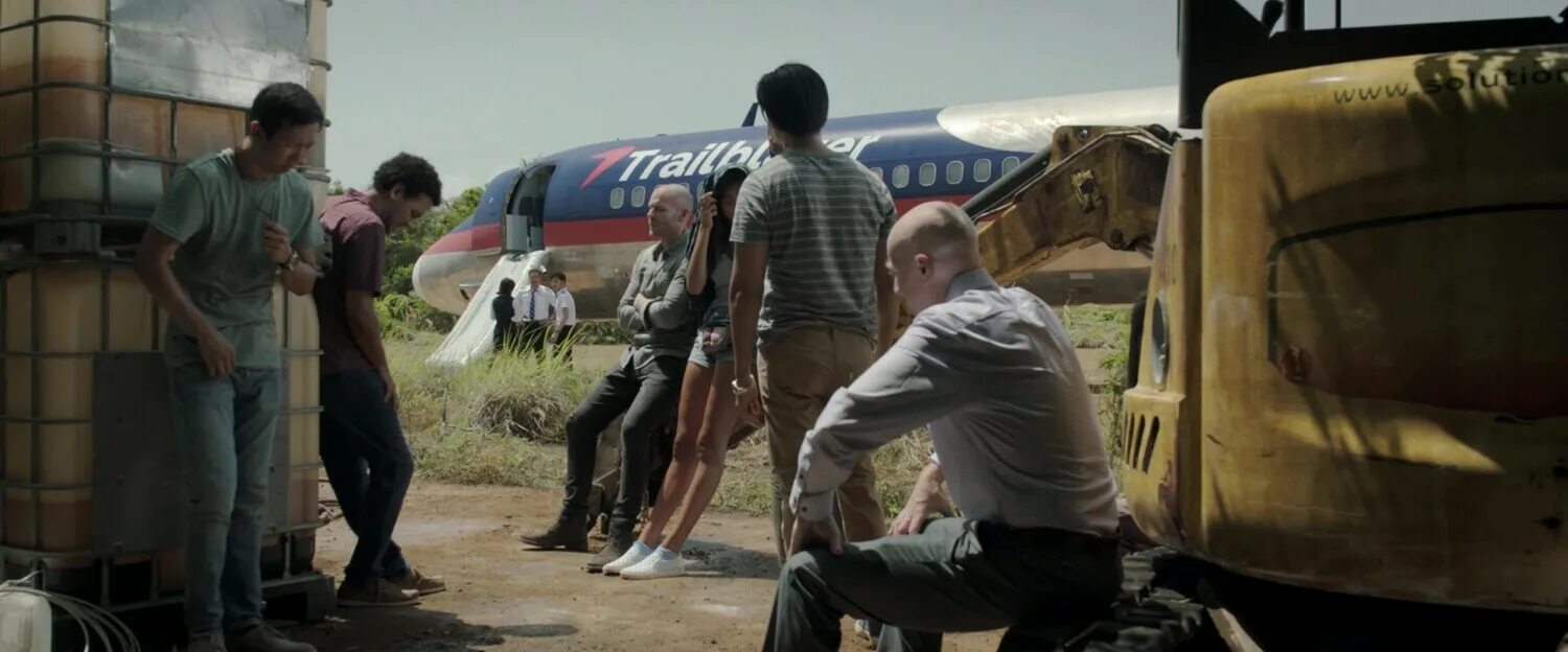 джерард батлер крушение. крушение с джерардом батлером. постеры к фильмам. крушение (джерард батлер) 2023. крушение 2023 отзывы.