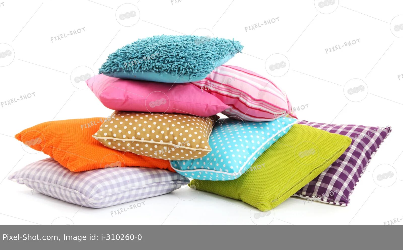 Подушка полотенце. Текстиль подушки полотенца пледы. Подушка полотенце покрывало. Домашний текстиль, подушки, полотенца набором на прозрачном фоне. Постельное белье, подушки, полотенца на прозрачном фоне.