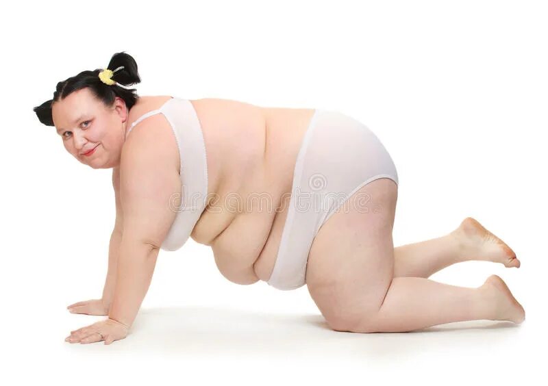 Девушка в офисе за столом. Человек ест за компьютером. Толстая женщина в офисе за компьютером. Женщина в офисе за компьютером. Работа в офисе.